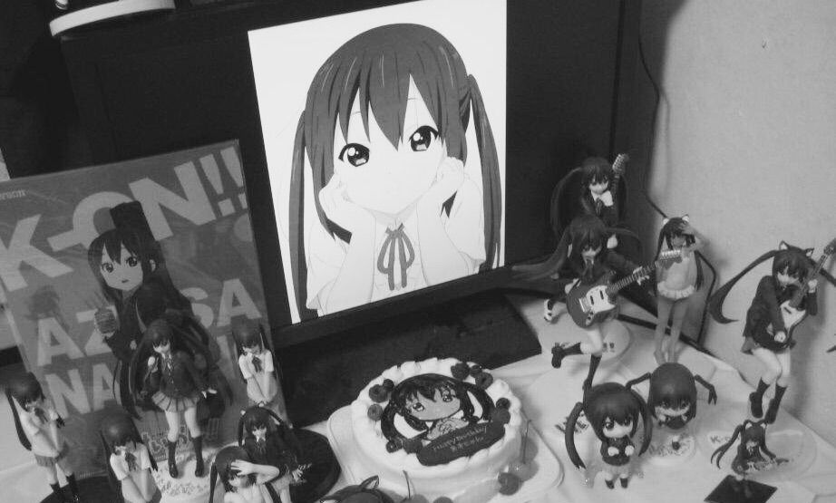 Gorgeous Azusa Nakano (K-On!!) shrine